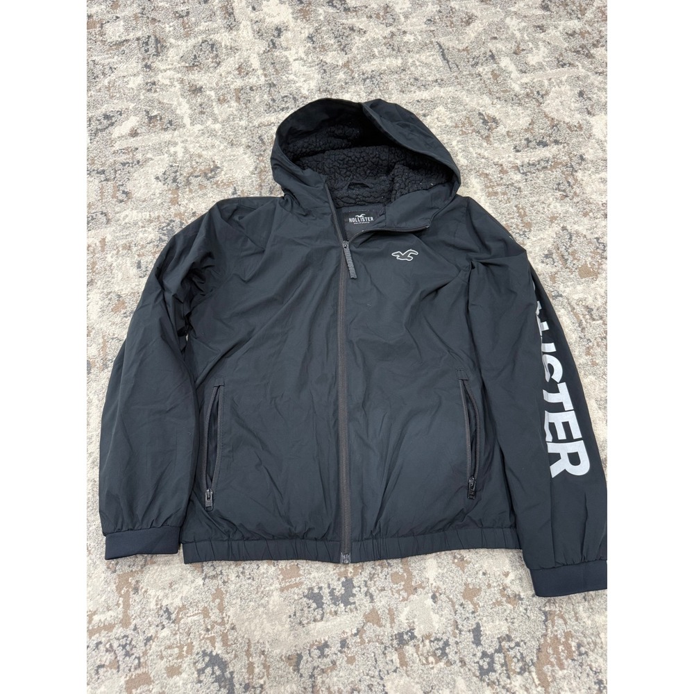 Hollister Mens Small Black Sherpa Lined Hooded Windbreaker Jacket Logo Sleeve